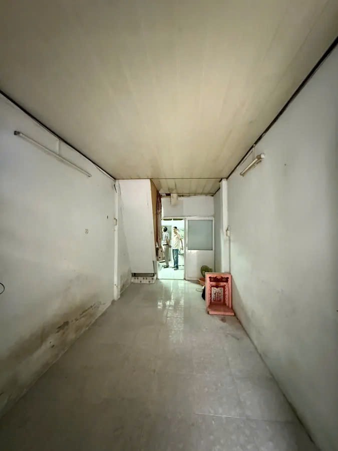 Bán Nhà Nát Giá Tốt Tân Phú: 55m2, Hẻm 4m Lũy Bán Bích - Chỉ 5.15 tỷ