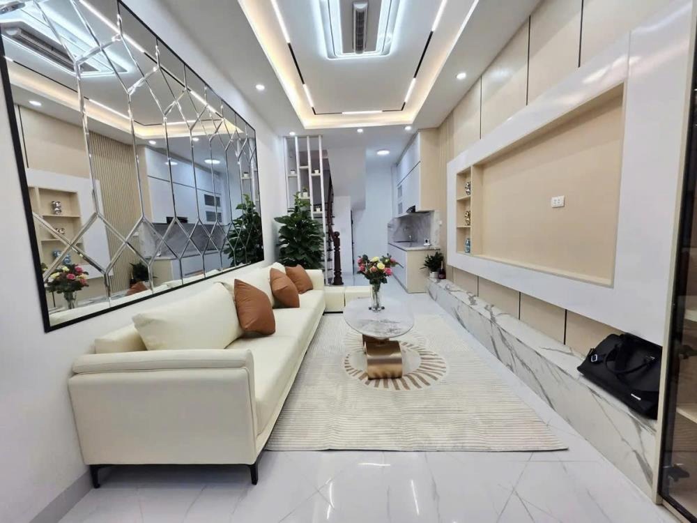 Bán nhà ngõ Đại La, Hai Bà Trưng - 30m2, 4 tầng, giá 6.99 tỷ