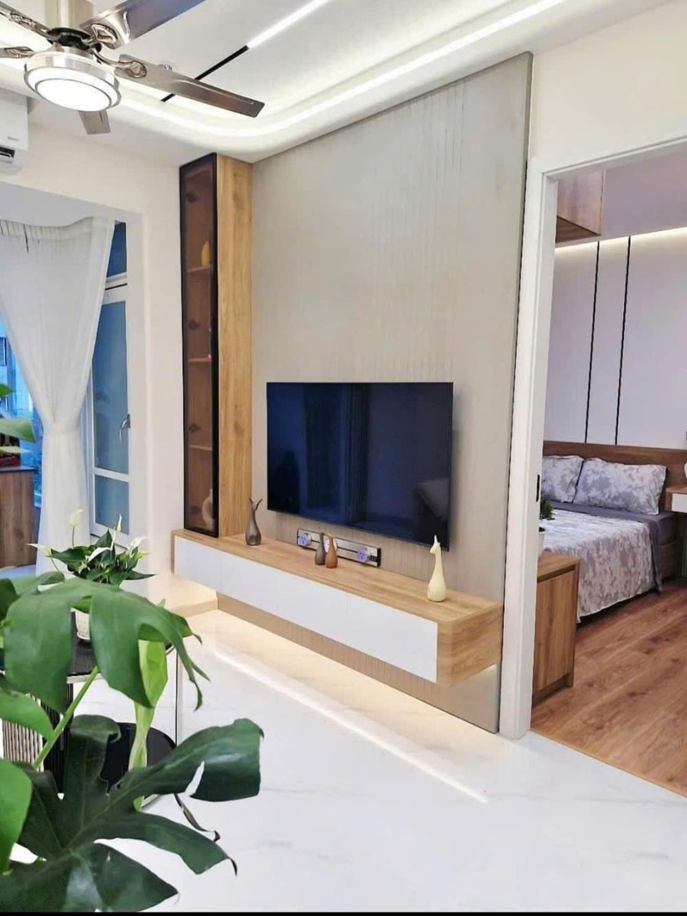 Bán Nhà 3 Lầu Quận 9 - 100m2, Thu Nhập 30tr/Tháng - Vị Trí Đắc Địa