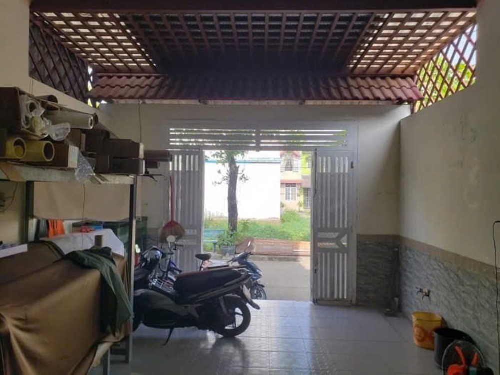 Nhà Vuông SHR 3 tầng HXH né 120m2 – Thạnh Xuân 33 Quận 12 SS