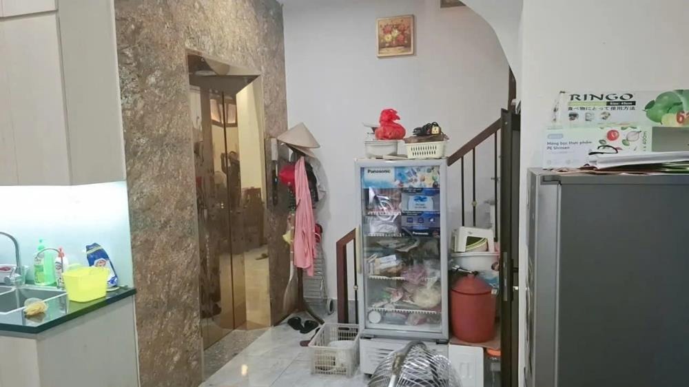 Bán Nhà Lô Góc Thang Máy Lê Trọng Tấn 41m² - 6 Tầng, Giá 13.5 Tỷ