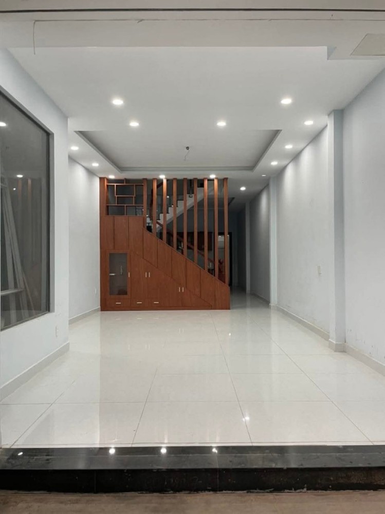 Bán nhà đường Số 8, Phường Trường Thọ, Thủ Đức. DT 80m2, 2 tầng, 2PN, SH, 7.4 tỷ