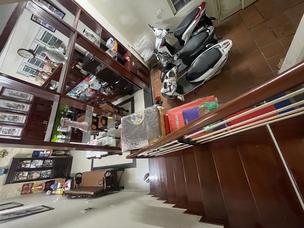 Bán nhà Thuỵ Phương 40m2, 5 tầng mới, sân ô tô, ngõ thoáng