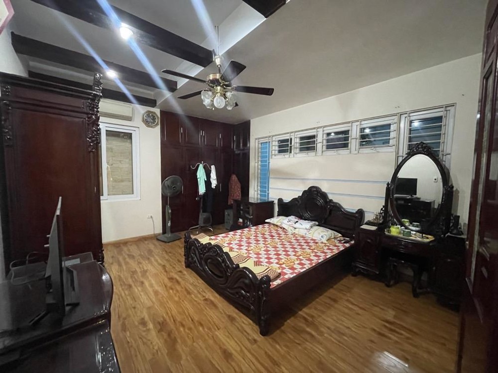 Bán nhà Thuỵ Phương 40m2, 5 tầng mới, sân ô tô, ngõ thoáng