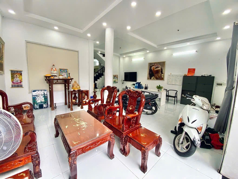 BIỆT THỰ ĐƯỜNG 7M ĐHT05 Q12-GÍAP TÂN BÌNH-125M2-2 TẦNG-9,5 TỶ