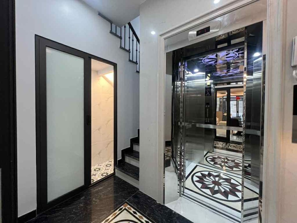 BỒ ĐỀ -HỒNG TIẾN 53M-X5 TẦNG-THANG MÁY -FULL NỘI THẤT-Ô TÔ VÀO TẬN CỬA