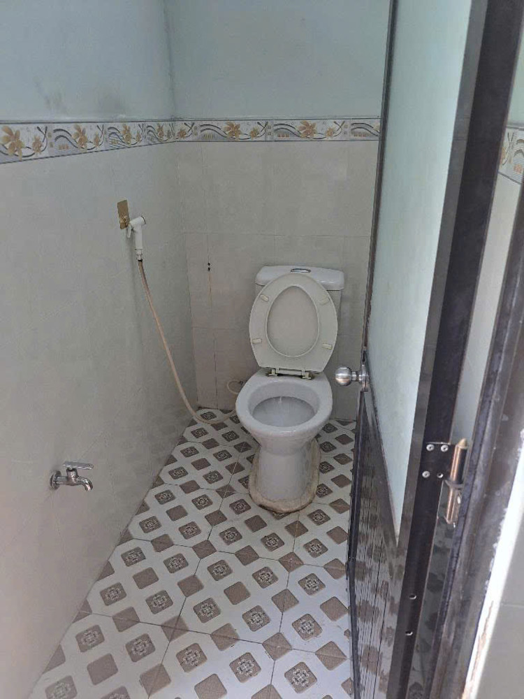 BÁN NHÀ CẤP 4 (5x28) MẶT TIỀN LÊ VĂN KHƯƠNG, QUẬN 12 GIÁ CHỈ 10 TỶ 200 CHỐT
