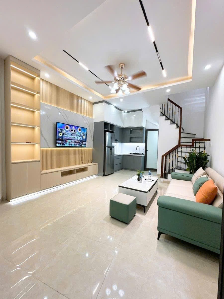 Nhà Mặt Hồ Mai Anh Tuấn - 33 Tỷ - Vị Trí Độc Bản Tại Đống Đa