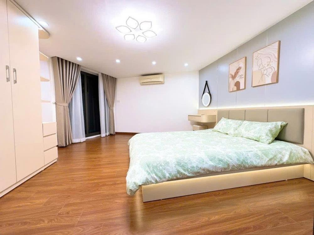 Nhà Mặt Hồ Mai Anh Tuấn - 33 Tỷ - Vị Trí Độc Bản Tại Đống Đa