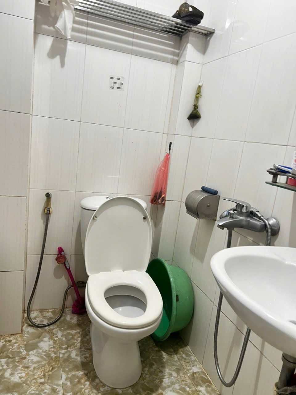 Bán nhà Cầu Giấy - 33m2, 4 Tầng, 9.87 Tỷ - Vị Trí Đắc Địa, Pháp Lý Chuẩn