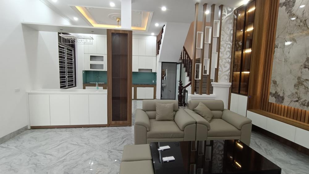Bán nhà Quận Thanh Trì, 55m², Ô tô đỗ cổng, Giá Hơn 5 tỷ