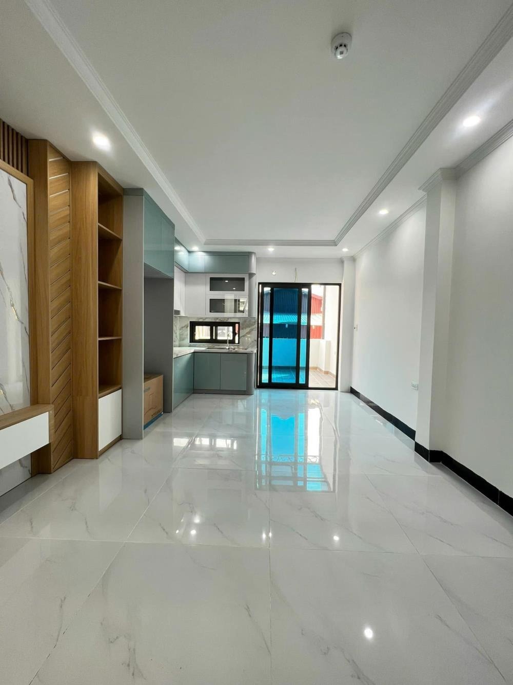 Khương Hạ Thanh Xuân: Nhà 6 Tầng, Thang Máy, Ô Tô Tránh Đỗ - Giá 9 Tỷ