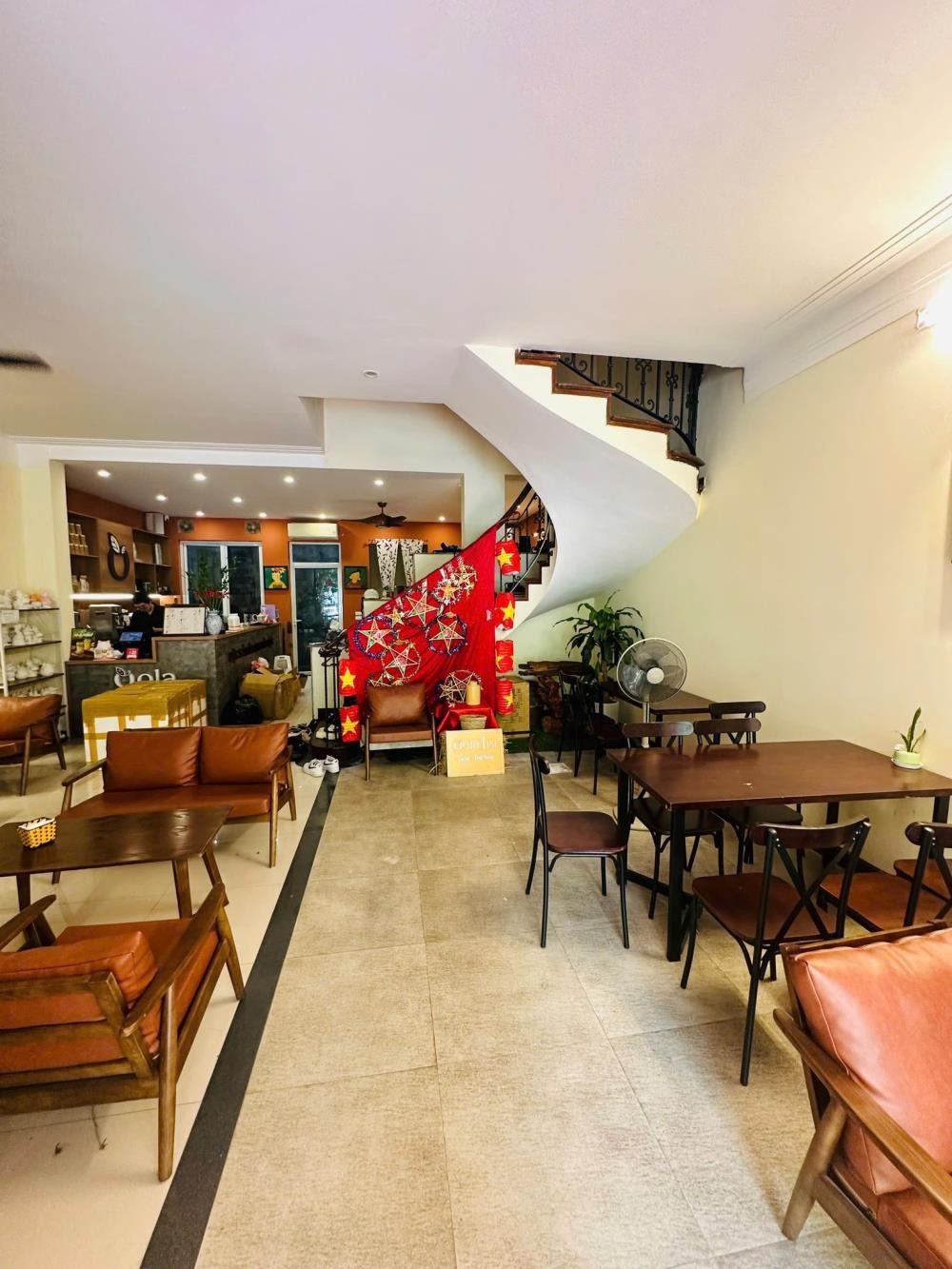 Bán nhà phố Đội Cấn, Ba Đình - 109m2, 4 tầng, MT 6.8m, giá 42 tỷ (TL)