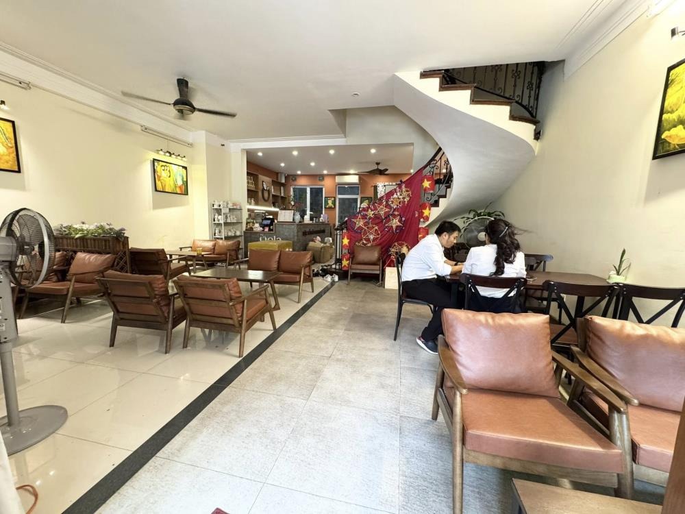 Bán nhà phố Đội Cấn, Ba Đình - 109m2, 4 tầng, MT 6.8m, giá 42 tỷ (TL)