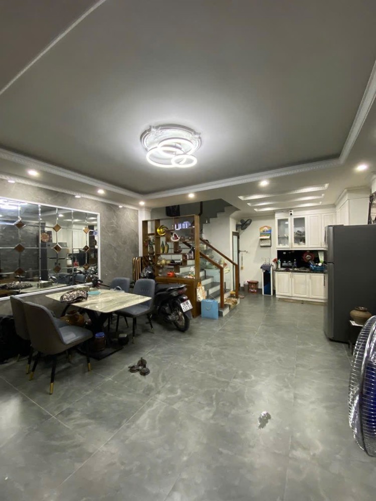 Bán Nhà Thạch Bàn 52m² x 6 Tầng – Mặt Tiền 5.9m – Chỉ 7.7 Tỷ, Ở Ngay