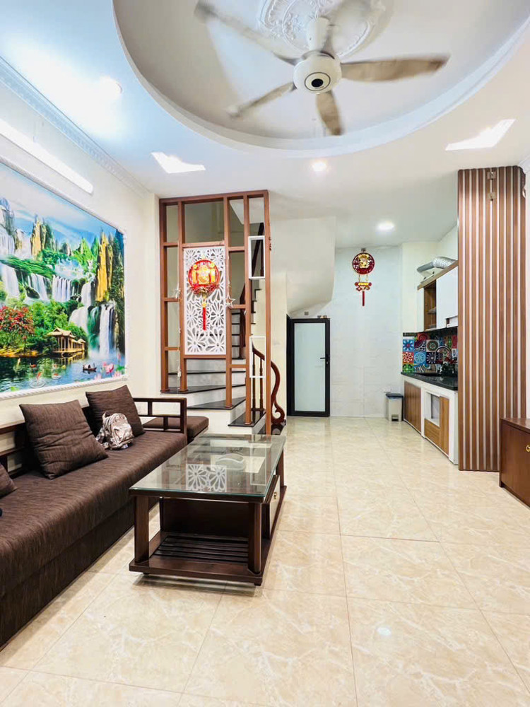 BÁN NHÀ THƯỢNG THANH LONG BIÊN, MỚI TINH, NGÕ THÔNG,35M NHỈNH 6 TỶ(TL)