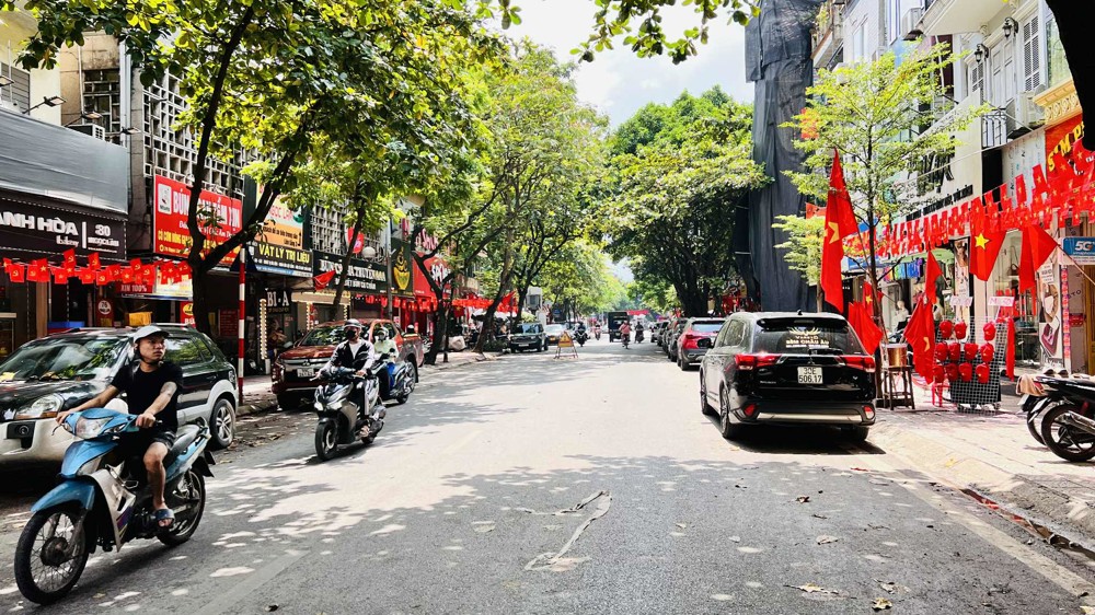 bán nhà Ngọc Lâm, 145m x 9 tầng, mặt tiền 7.5m, vỉa hè, ôtô tránh, dòng tiền ổn định 140tr/tháng