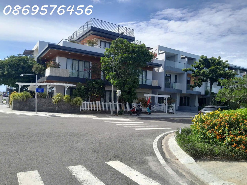 BÁN NHÀ GẦN NGAY DỰ ÁN SUNGROUP KHÁNH HOÀ
