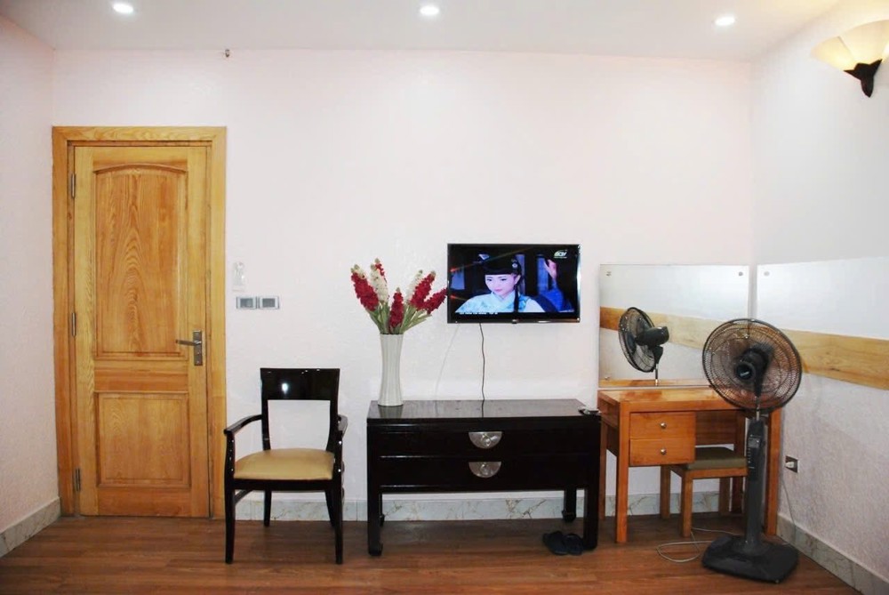 90 Tỷ. Nhà mặt đường Kim Giang 140m*8 tầng*MT 7m; kinh doanh sầm uất