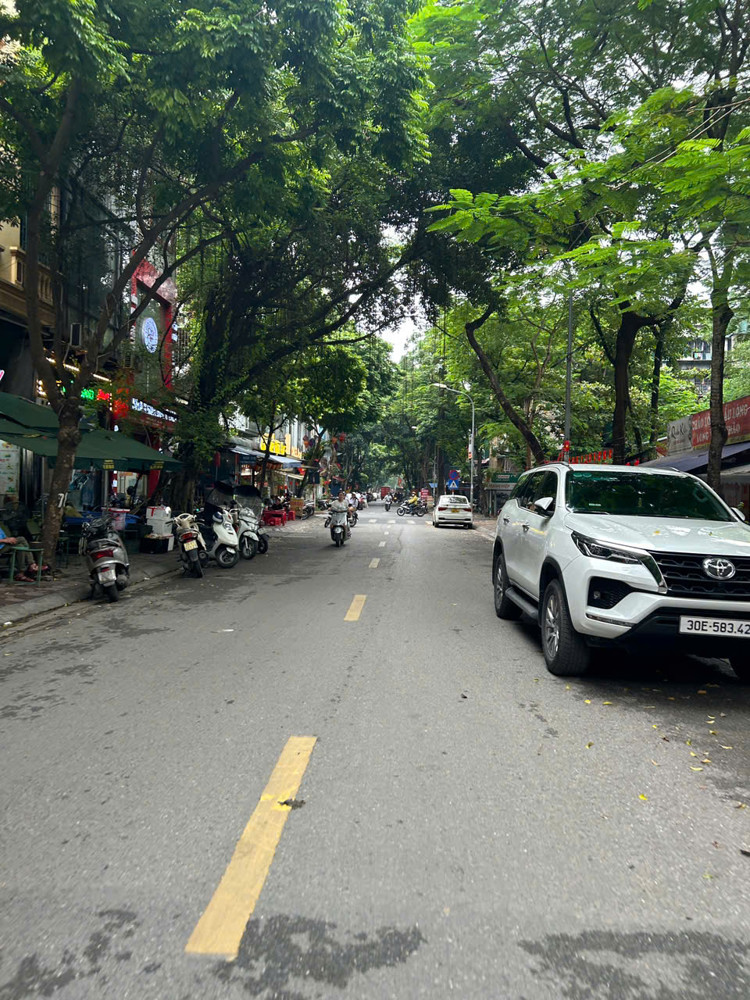 Bán nhà phố Trần Tử Bình 34m, 4 tầng vỉa hè Ô TÔ kinh doanh 13.5 tỷ