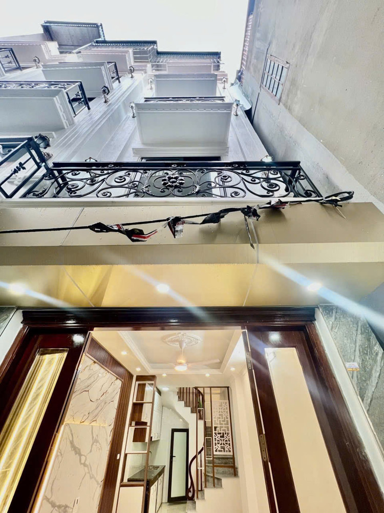 NHÀ MỚI ĐẸP Khuyến Lương 32m2 X 5 Tầng 6.8 tỷ Hoàng Mai- Hà Nội