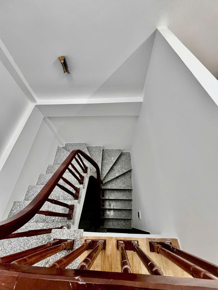 NHÀ MỚI ĐẸP Khuyến Lương 32m2 X 5 Tầng 6.8 tỷ Hoàng Mai- Hà Nội