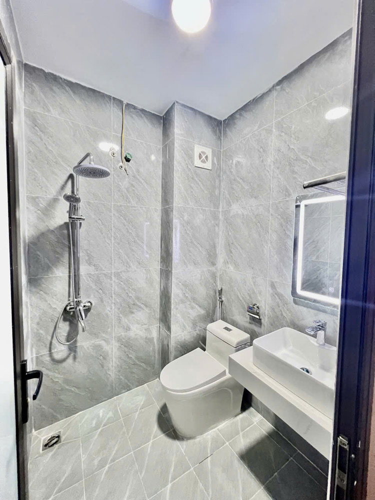 NHÀ MỚI ĐẸP Khuyến Lương 32m2 X 5 Tầng 6.8 tỷ Hoàng Mai- Hà Nội