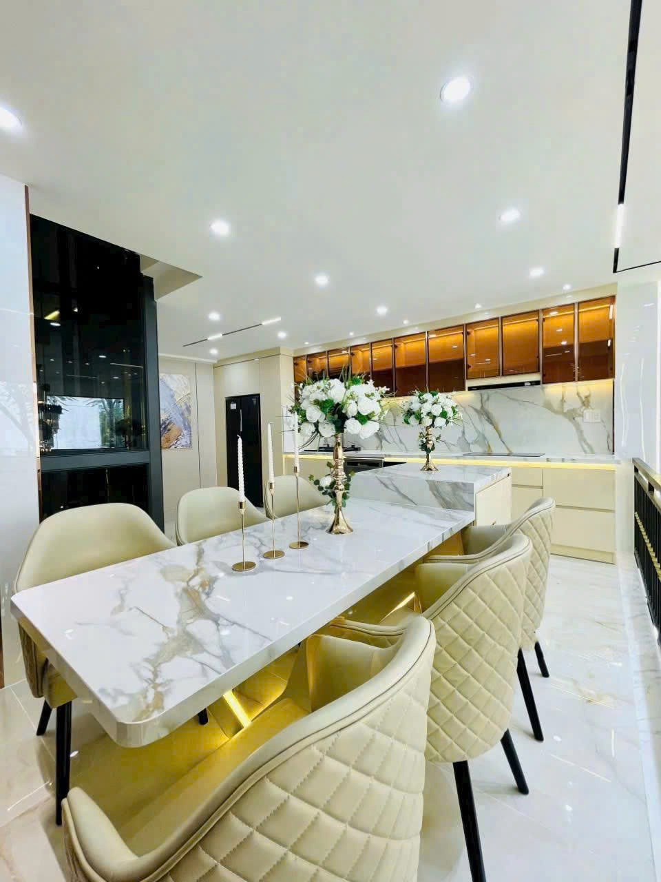 Bán Nhà Mặt Tiền Hồ Văn Long, Bình Tân - 7.1 Tỷ - Full Nội Thất