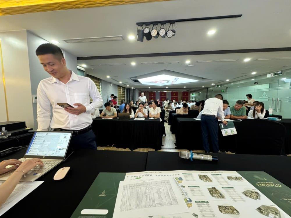 Northern Emerald: Sở Hữu Căn Hộ Cao Cấp View Sân Golf Long Biên