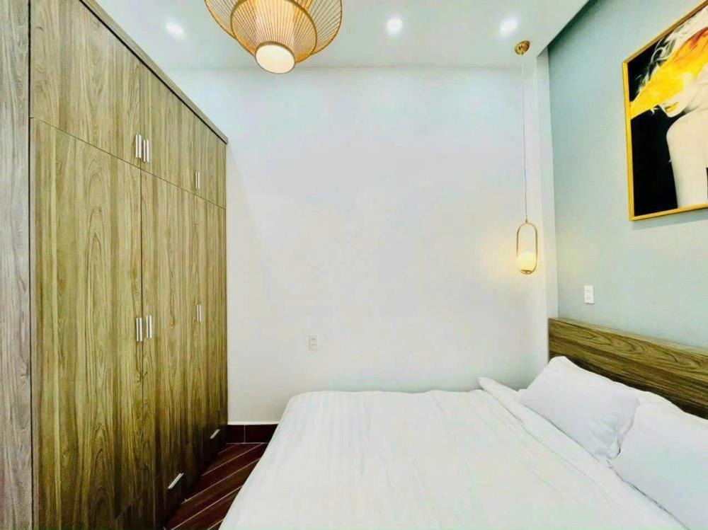Bán Nhà Quận Bình Tân - 2.2 Tỷ - Tân Tạo, 1 Lầu 1 Trệt, Hẻm Xe Hơi