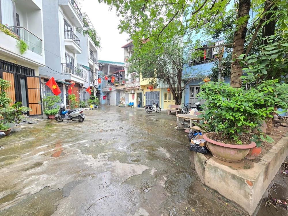 Nhà Sài Đồng Góc Ô Tô Tránh - 80m2, 3 Phòng Ngủ - Giá 4 Tỷ