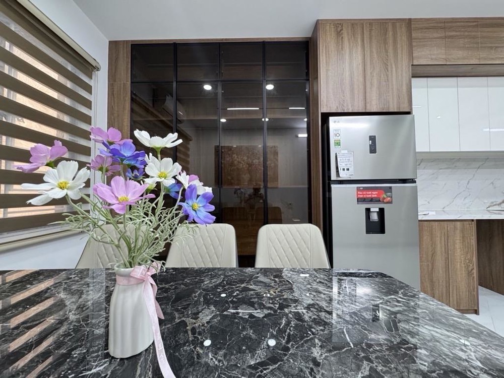 Nhà 5 tầng Phú Đô – Lê Quang Đạo 38m2, cách ô tô 20m, giá tốt
