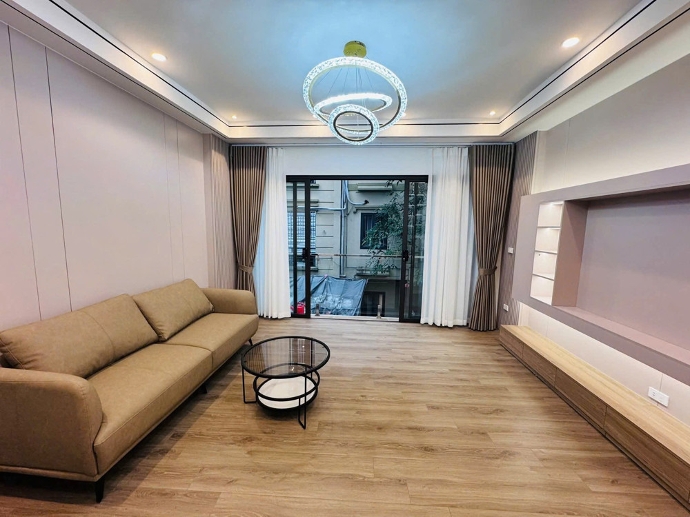 SIÊU PHẨM 6 TẦNG TẠI PHỐ HOA LÂM - VIỆT HƯNG GIÁ RẺ