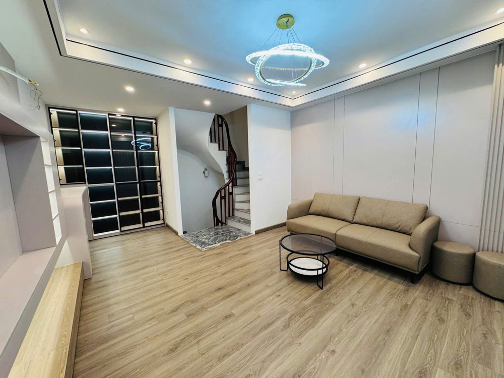 SIÊU PHẨM 6 TẦNG TẠI PHỐ HOA LÂM - VIỆT HƯNG GIÁ RẺ
