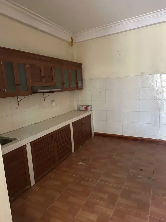 BÁN NHÀ MẶT PHỐ Bắc Cầu 35M2 X 3 TẦNG MT 4M,4.5 tỷ Long Biên Hà Nội