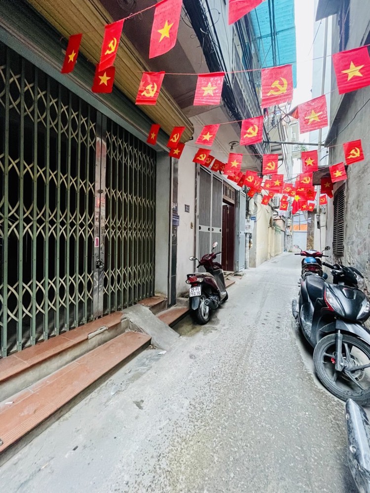 8.6Tỷ Nhà Dòng Tiền Phạm Văn Đồng - Hoàng Quốc Việt Full Nội Thất, Gần Phố, 35m2, 6 Tầng