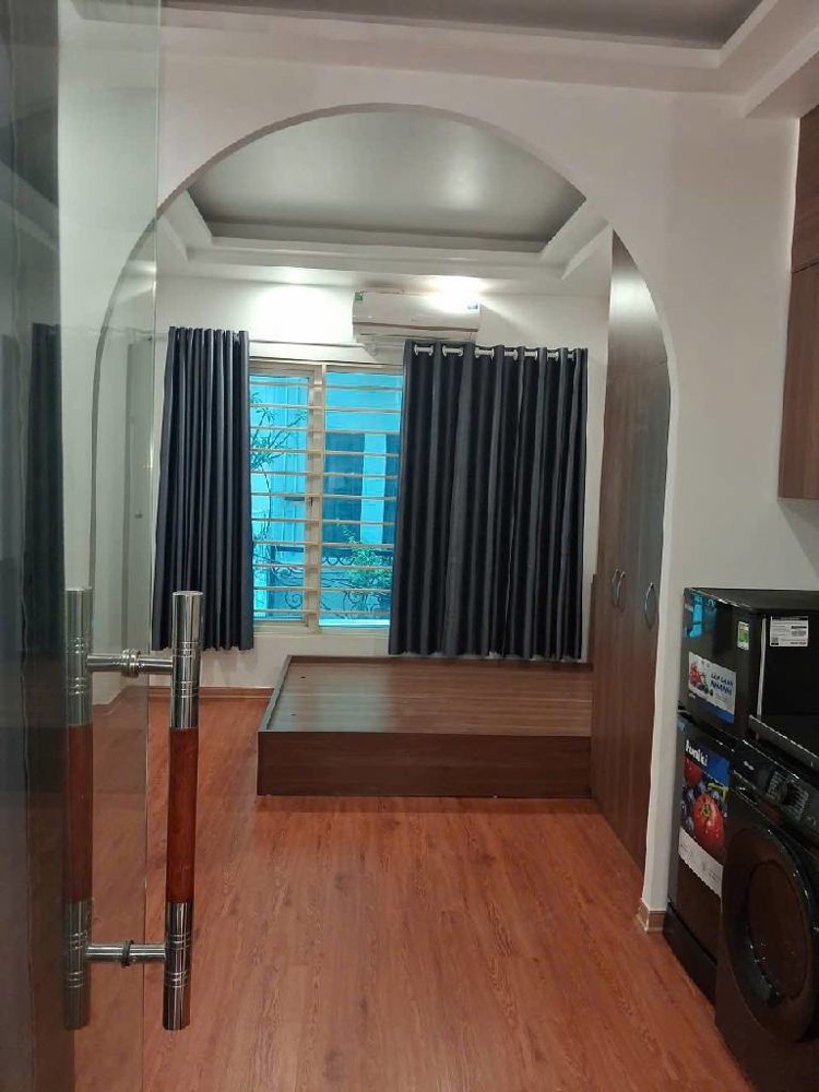 8.6Tỷ Nhà Dòng Tiền Phạm Văn Đồng - Hoàng Quốc Việt Full Nội Thất, Gần Phố, 35m2, 6 Tầng
