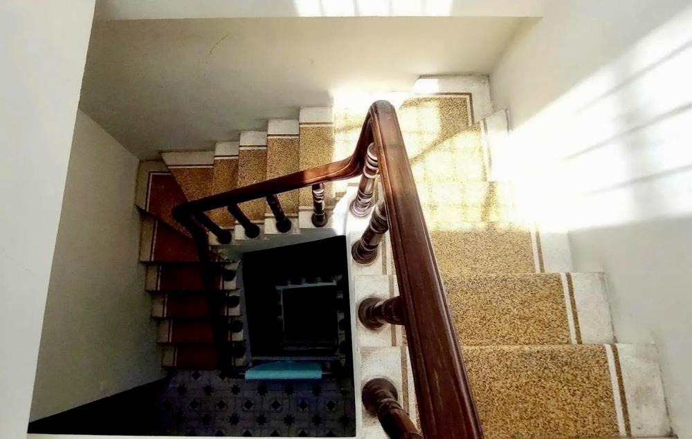 Bán nhà Thái Thịnh - 60m2, 4 tầng, 4PN, Ô tô vào nhà, Giá 19.4 tỷ