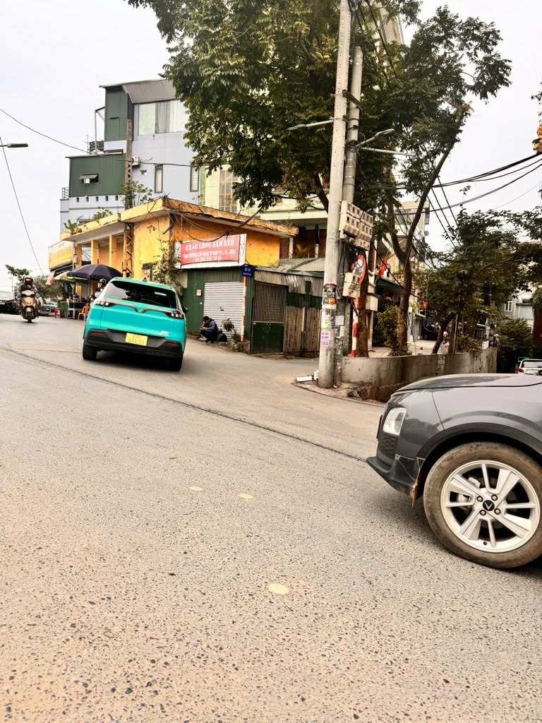 Nhà Phố Nguyễn Khoái - Lô Góc - 4 Tầng - Giá 14.5 Tỷ
