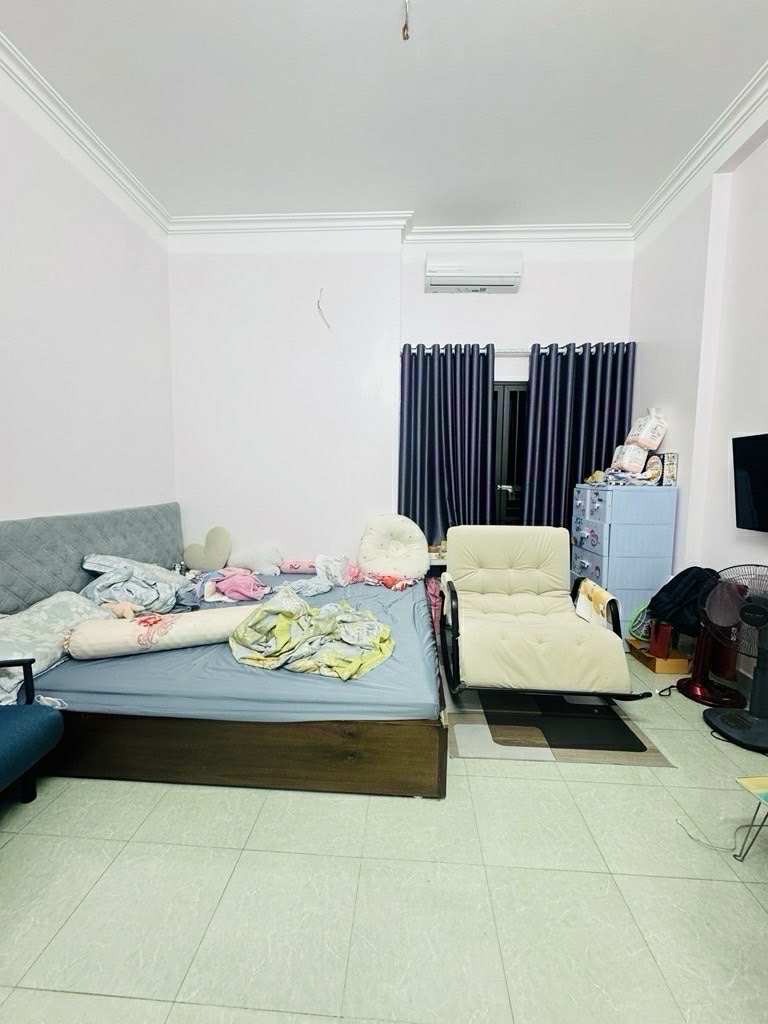 Nhà Phố Nguyễn Khoái - Lô Góc - 4 Tầng - Giá 14.5 Tỷ