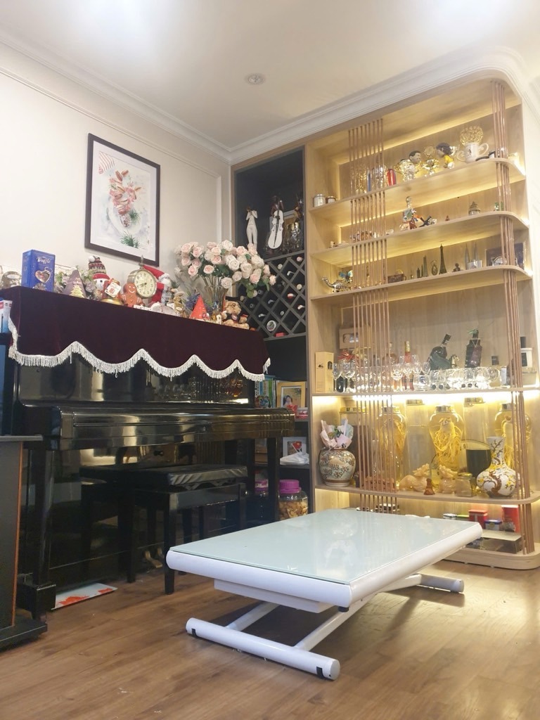 Chung Cư Cao Cấp Ngã Tư Sở: 3PN, 96m2, View Triệu Đô - Giá 8x