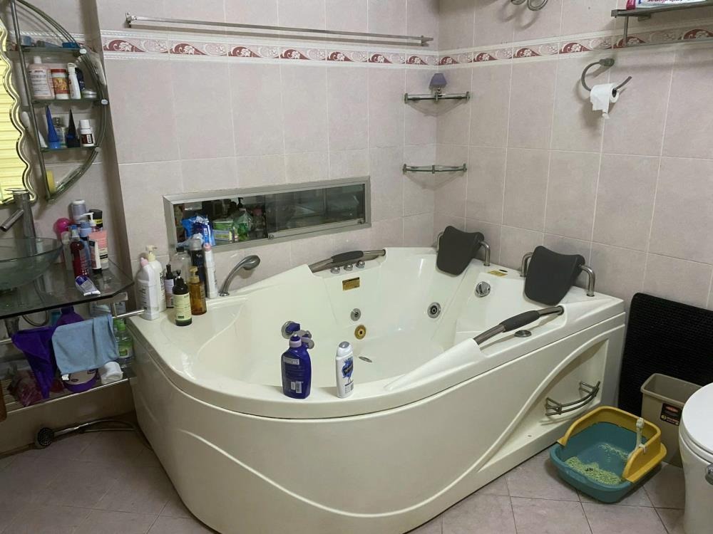 Bán nhà mặt tiền 57 Nguyễn Minh Hoàng, P. Bảy Hiền, Tân Bình - 28 tỷ
