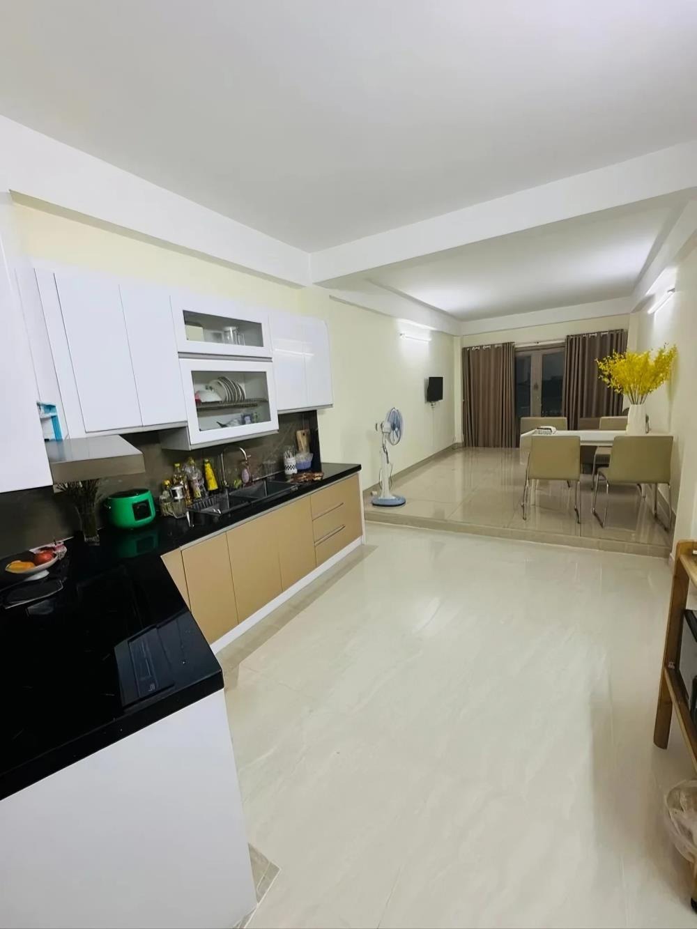Bán nhà mặt tiền Quận 3, 5 tầng, thang máy, vị trí đắc địa - 26 tỷ