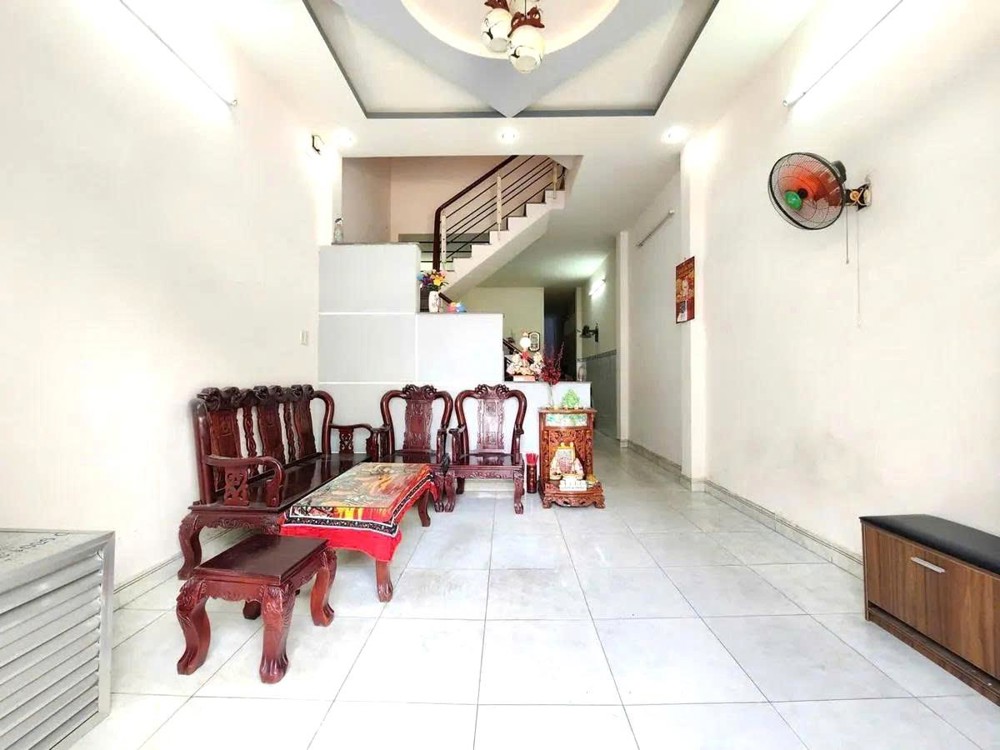 NHÀ BÁN, GÒ XOÀI – 72M² – 3 TẦNG – 6PN – HẺM XE HƠI – NHỈNH 6 TỶ – SỔ HỒNG