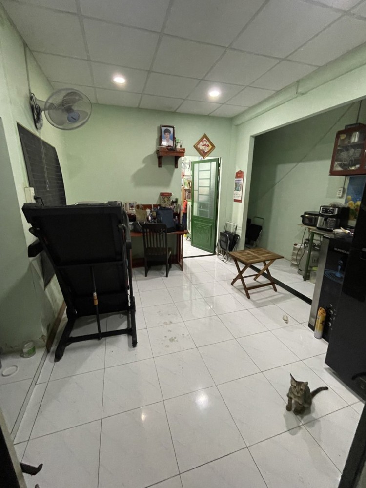 Bán nhà mặt phố An Bình, Dĩ An, TP HCM. DT 183m2, 2 tầng, 20 phòng. Sổ hồng, giá 8.5 tỷ