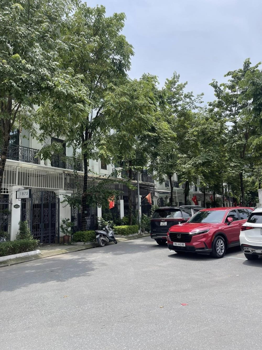Bán nhà Đại Kim - Linh Đàm: 66m2, 5 tầng, Phân Lô, Ô Tô, Giá 19.5 tỷ