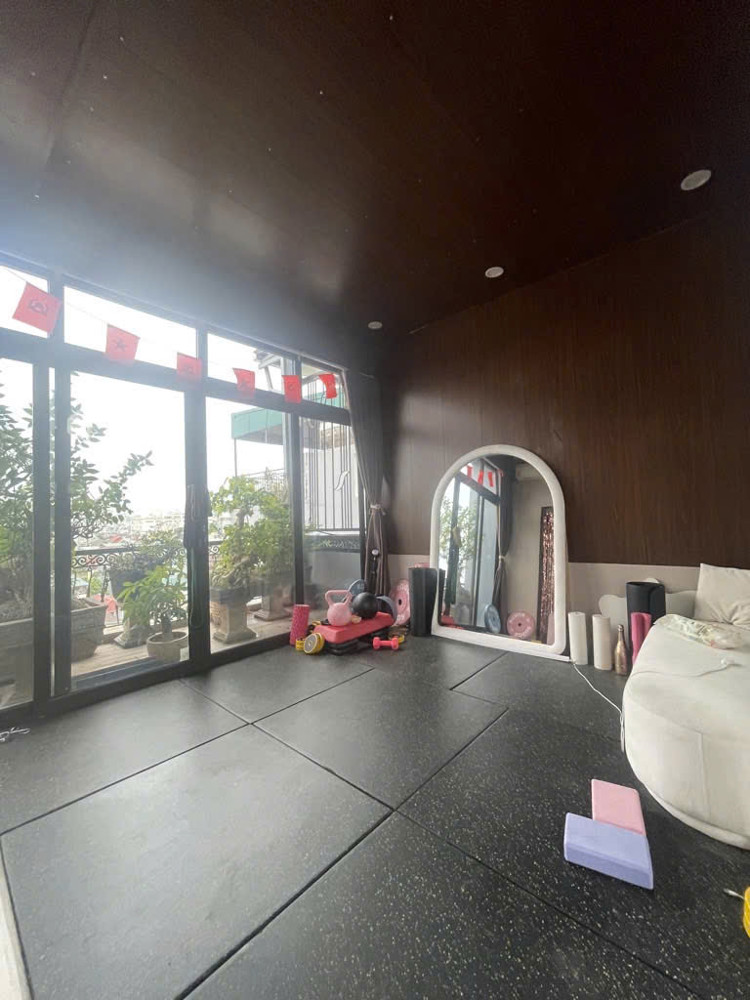 Nhà Đẹp Tứ Liên - Dân Xây - 7 Tầng - Thang Máy - 10m Ôtô - nhỉnh 15 Tỷ