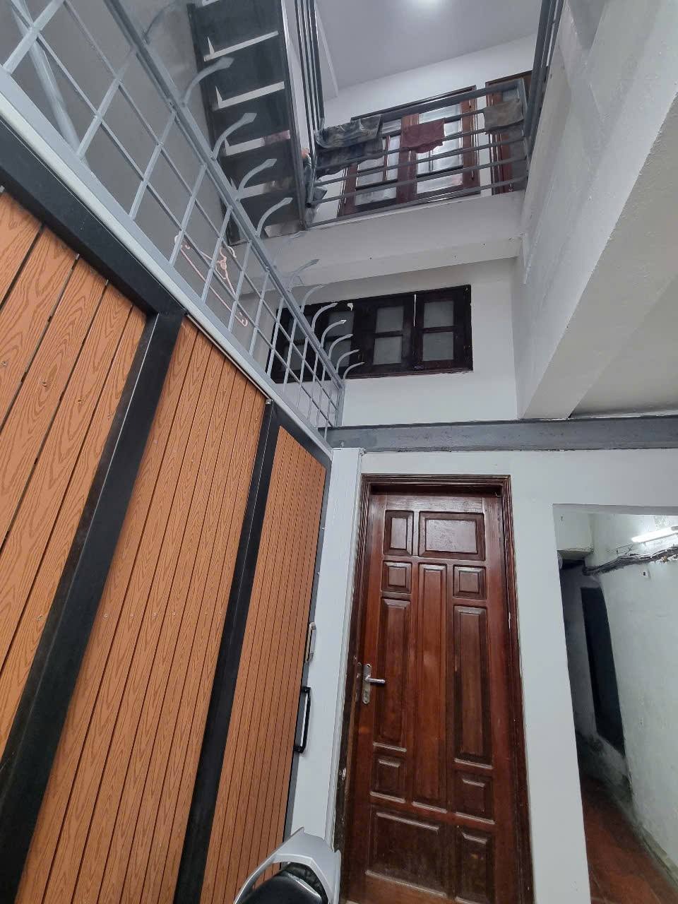 Bán Nhà Mặt Phố Hàng Đào Hoàn Kiếm 142m2 - 4 Tầng, Vị Trí Đắc Địa, Giá 135 Tỷ