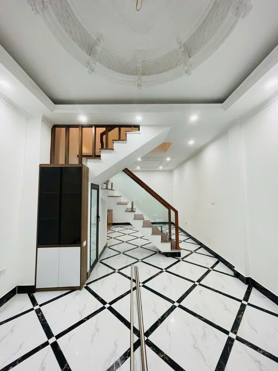 Bán nhà Giải Phóng - 45m2, 5 Tầng, Full Nội Thất - 10.2 Tỷ