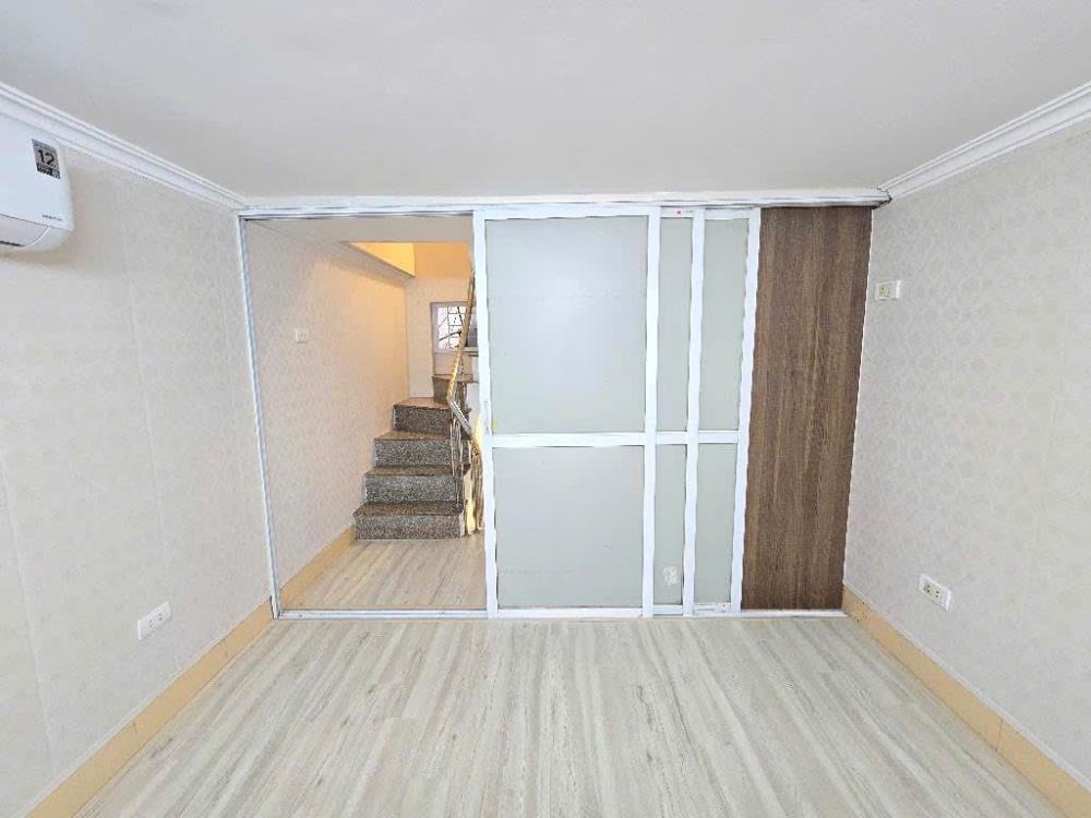 Bán nhà Chùa Bộc, Đống Đa 17m² - 6.1 tỷ - Vị trí đẹp, ô tô sát nhà